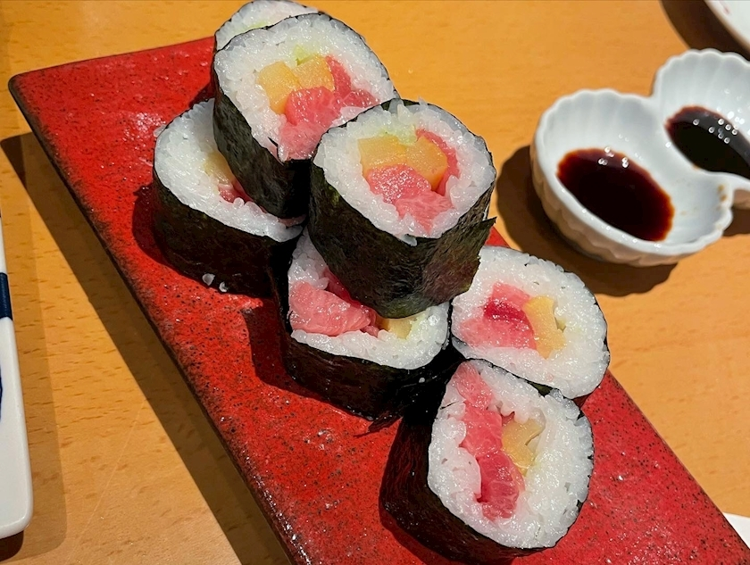 朝倉 しおり