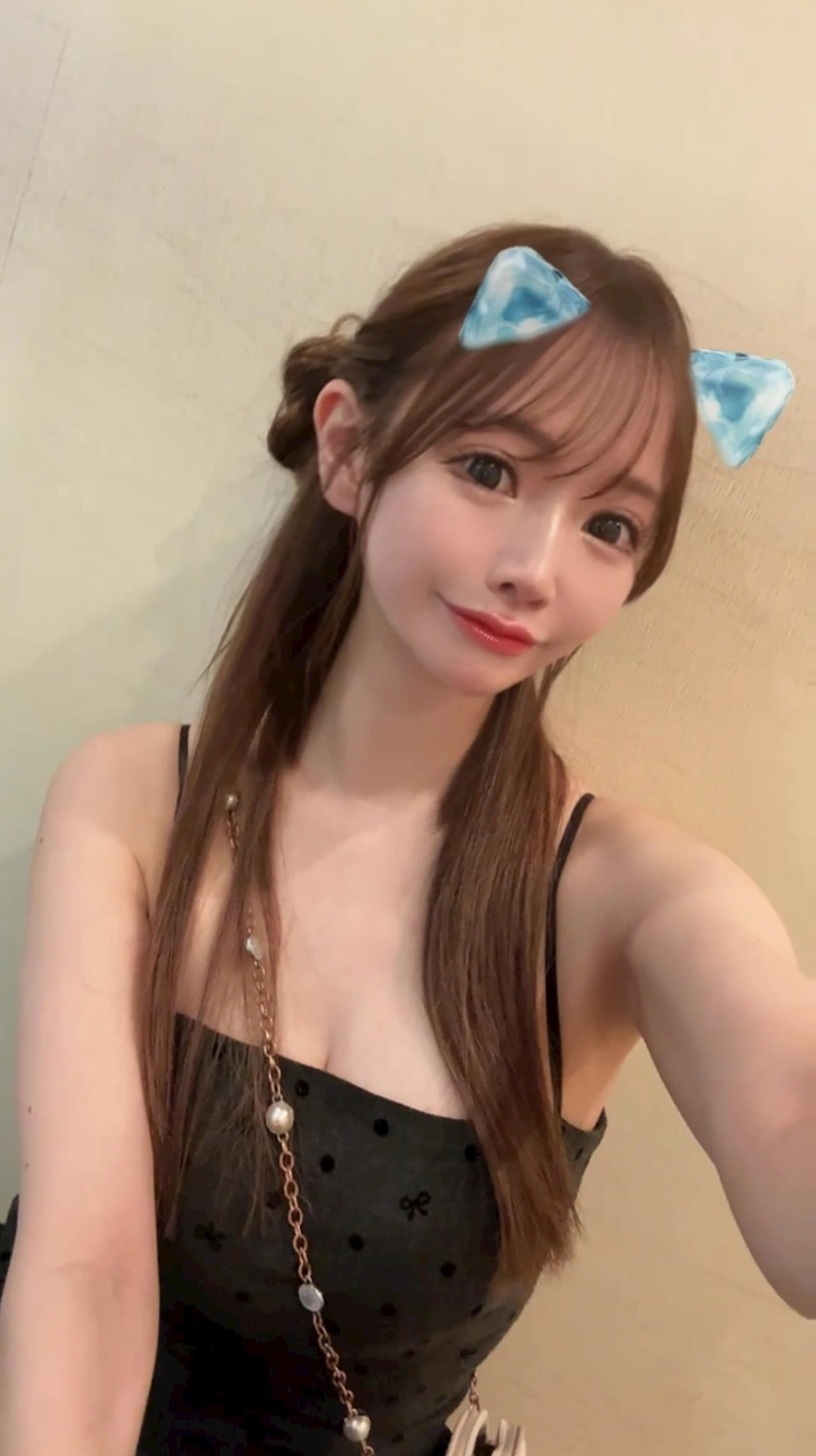 葉月 りほ