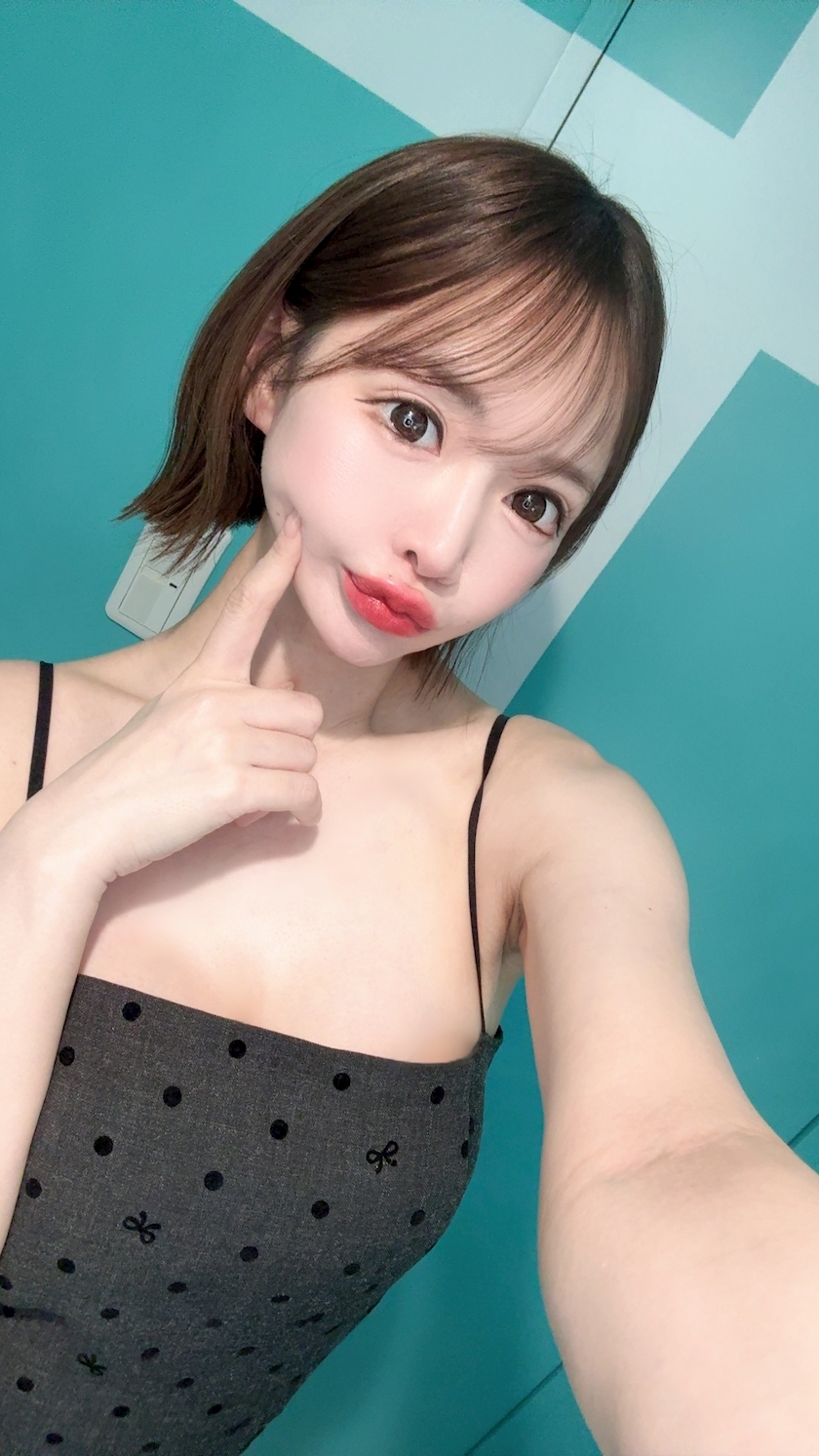 葉月 りほ