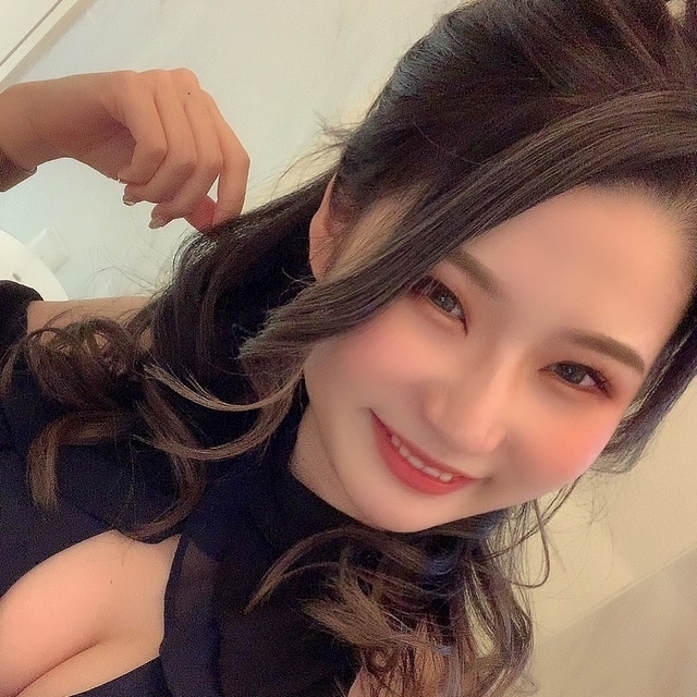 足立 はな