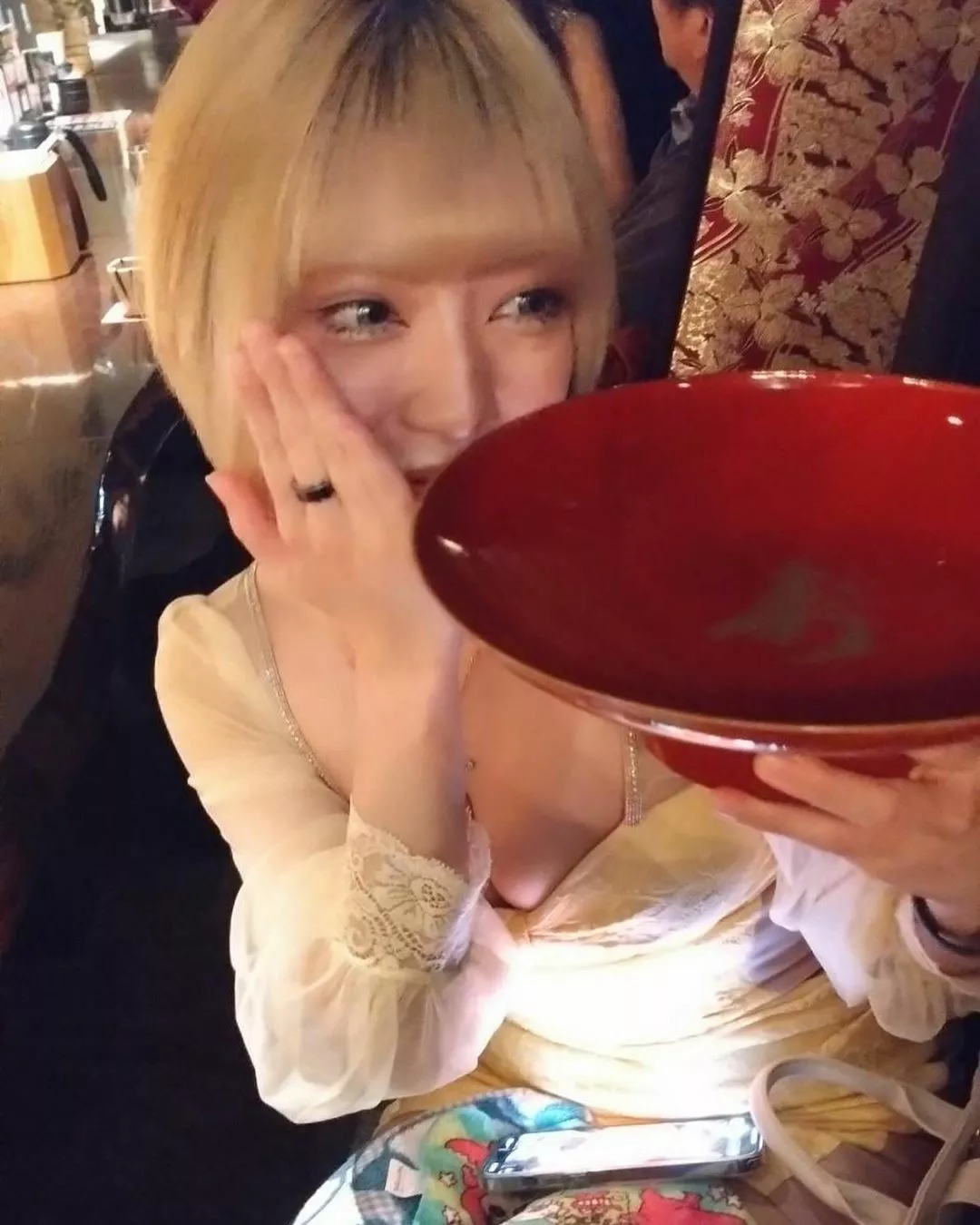 きら