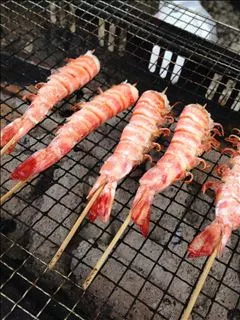 愛羽 仁美