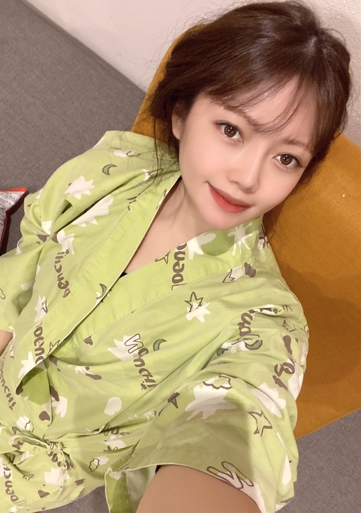 妃 えりな