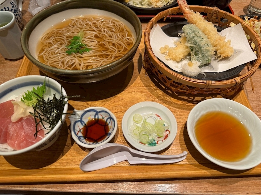 片寄 れおな