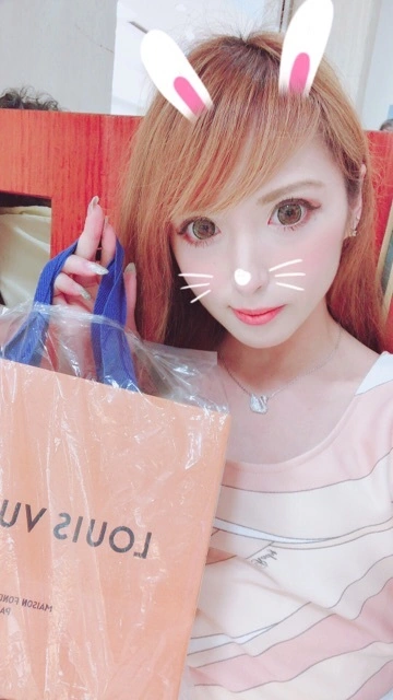 一咲 エム