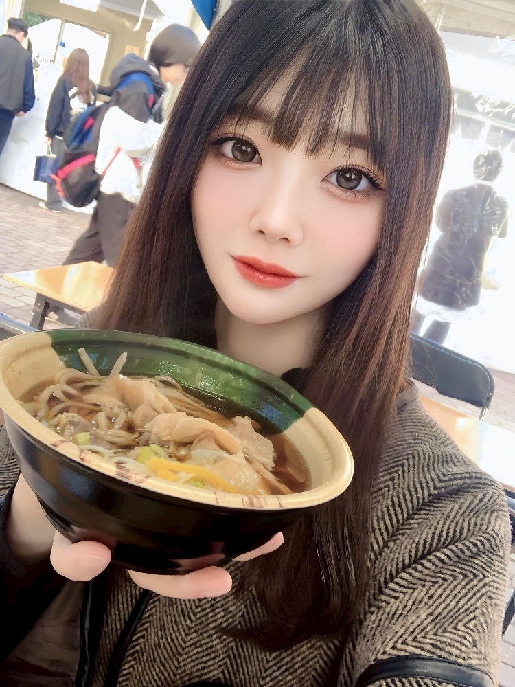 三鷹 真綺