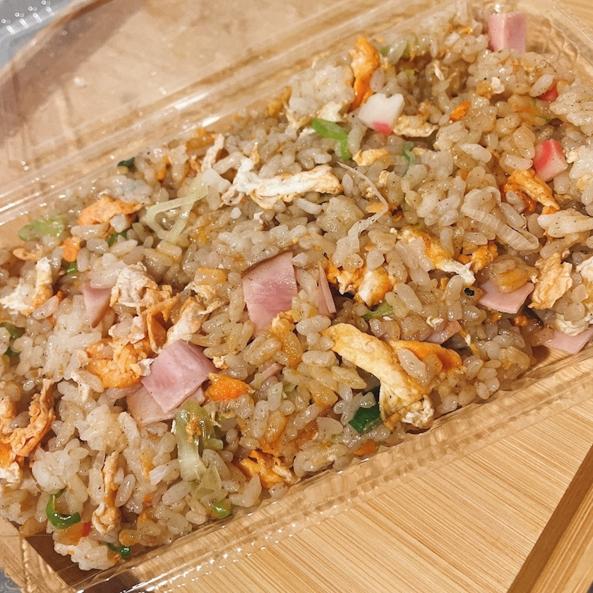 愛羽 仁美