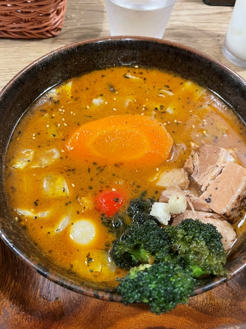 一条 彩由