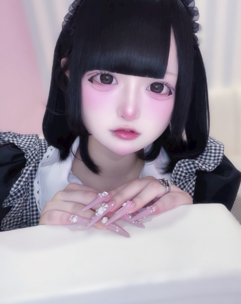 なな