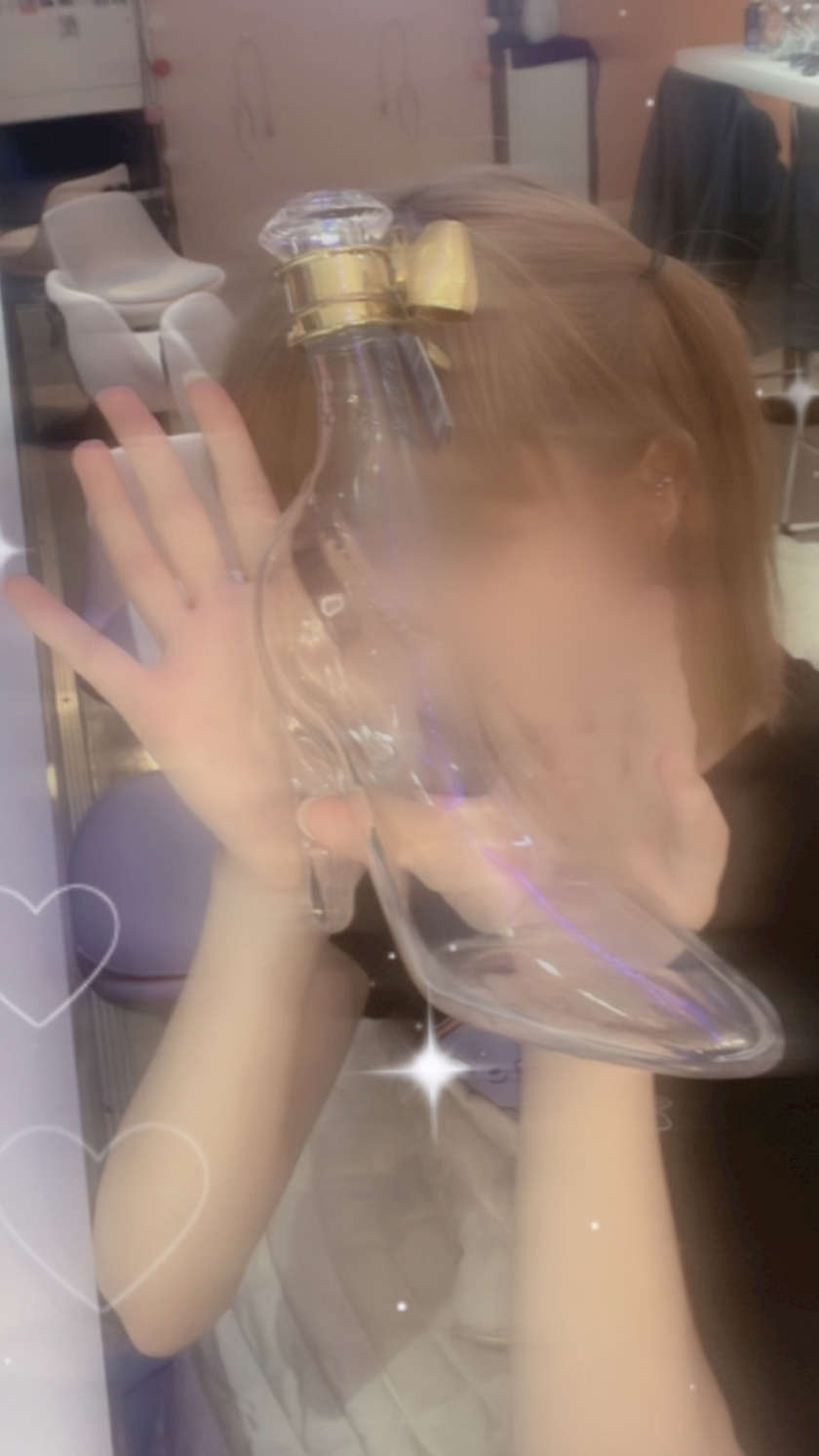 てぃな