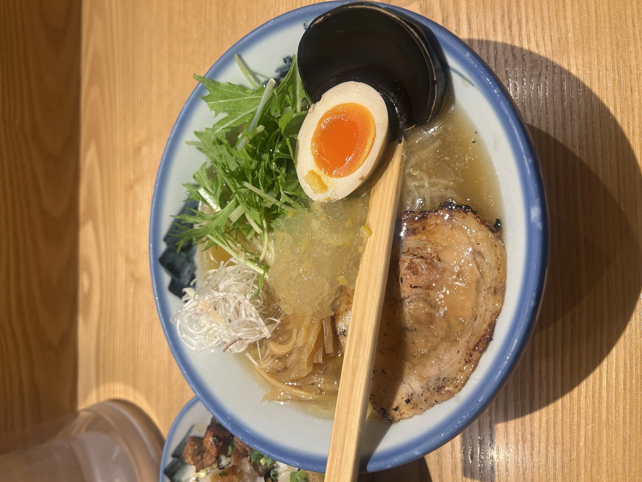 まな まな