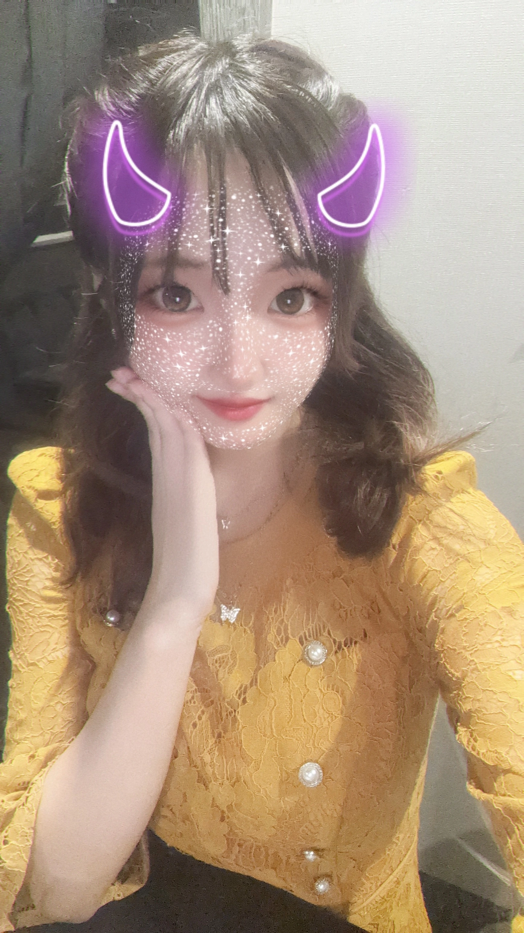 あいな