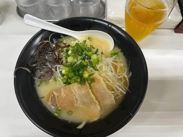 えみり
