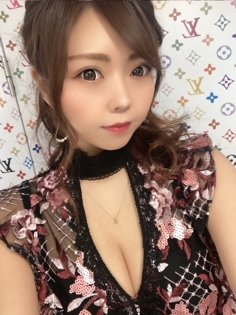 夏樹 あや