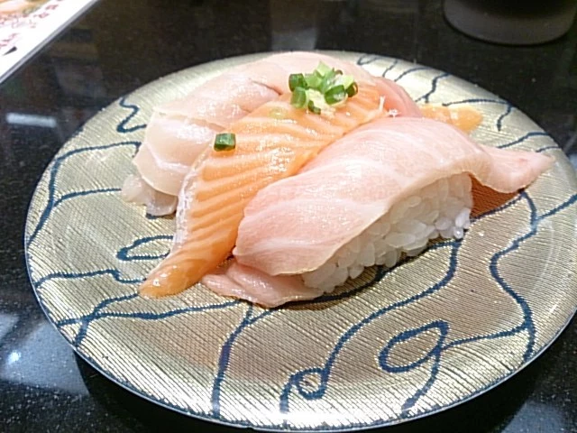 綾瀬 みか