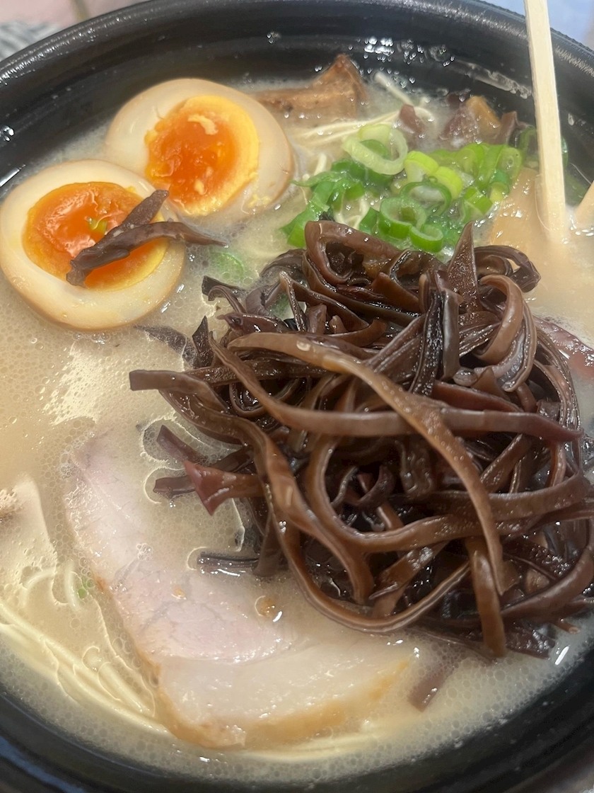 黒輝 りさ