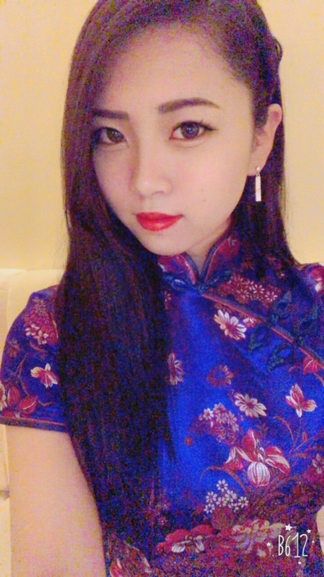 如月 えむ