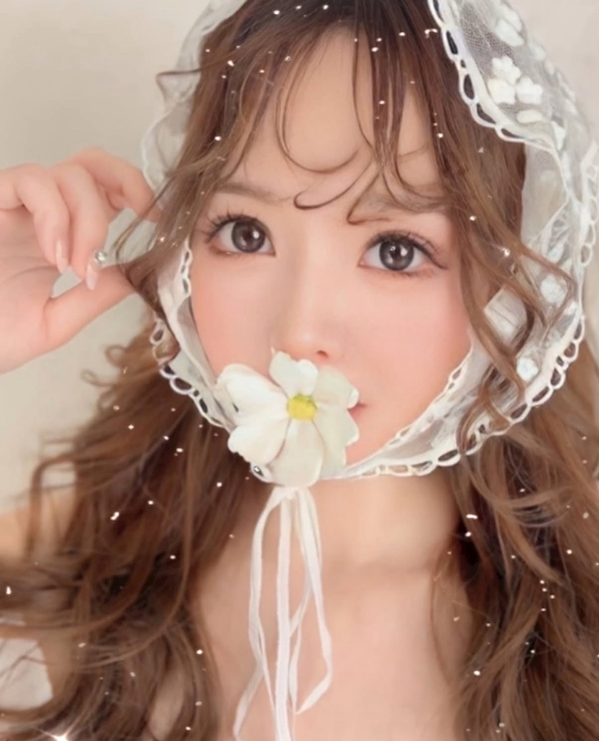 葉月 りほ