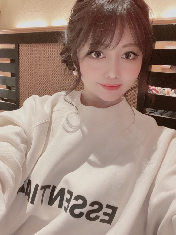 妃 えりな
