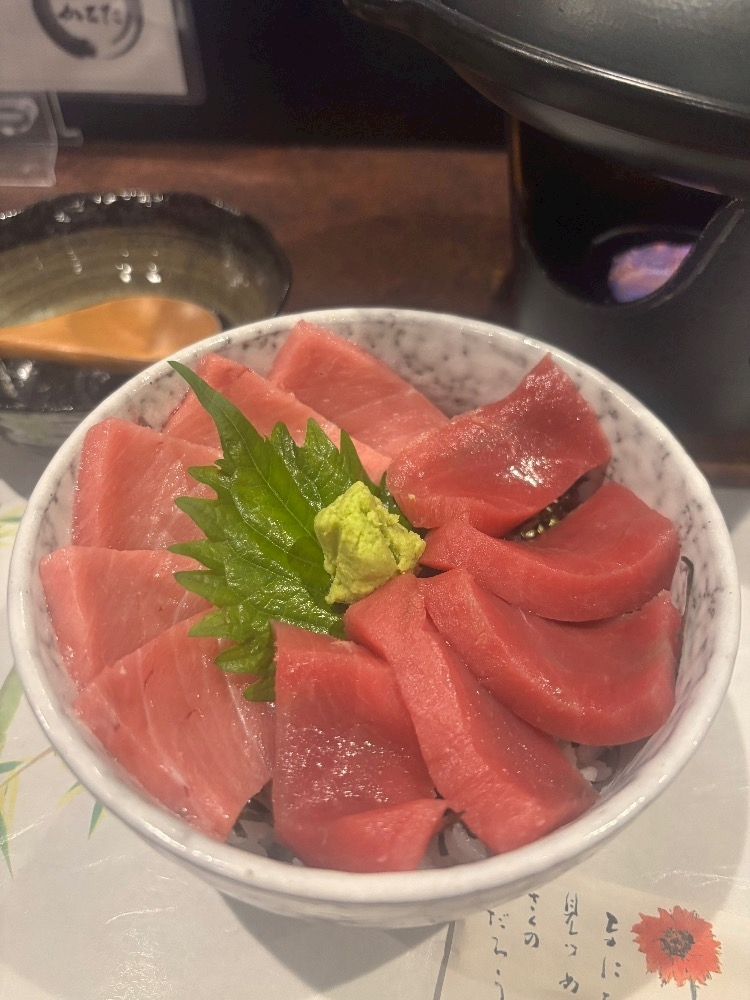 三鷹 真綺