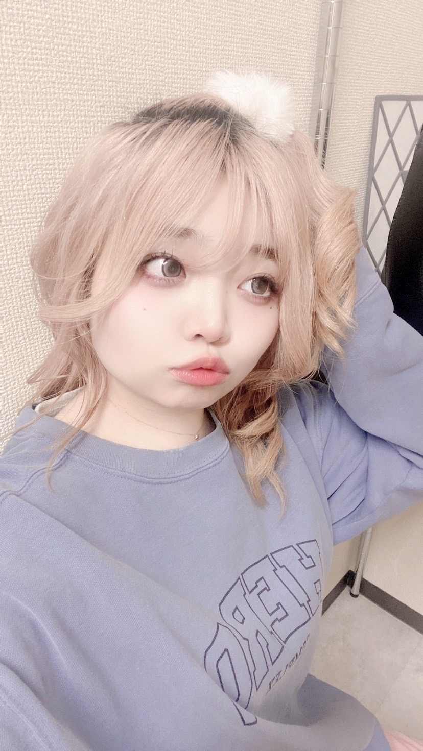 美吉 アユム