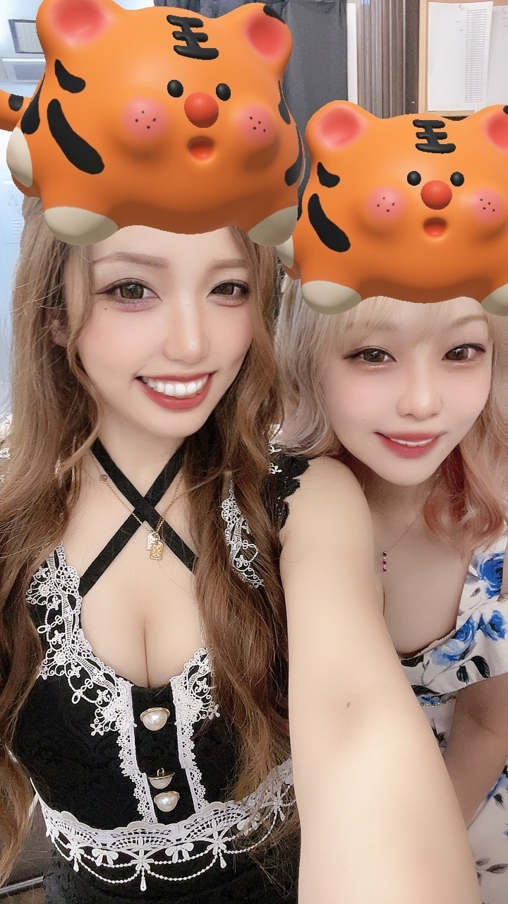 小川 真央