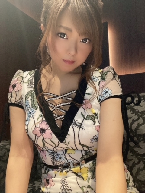 夏樹 あや