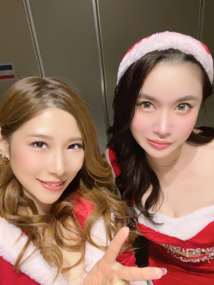 愛羽 仁美