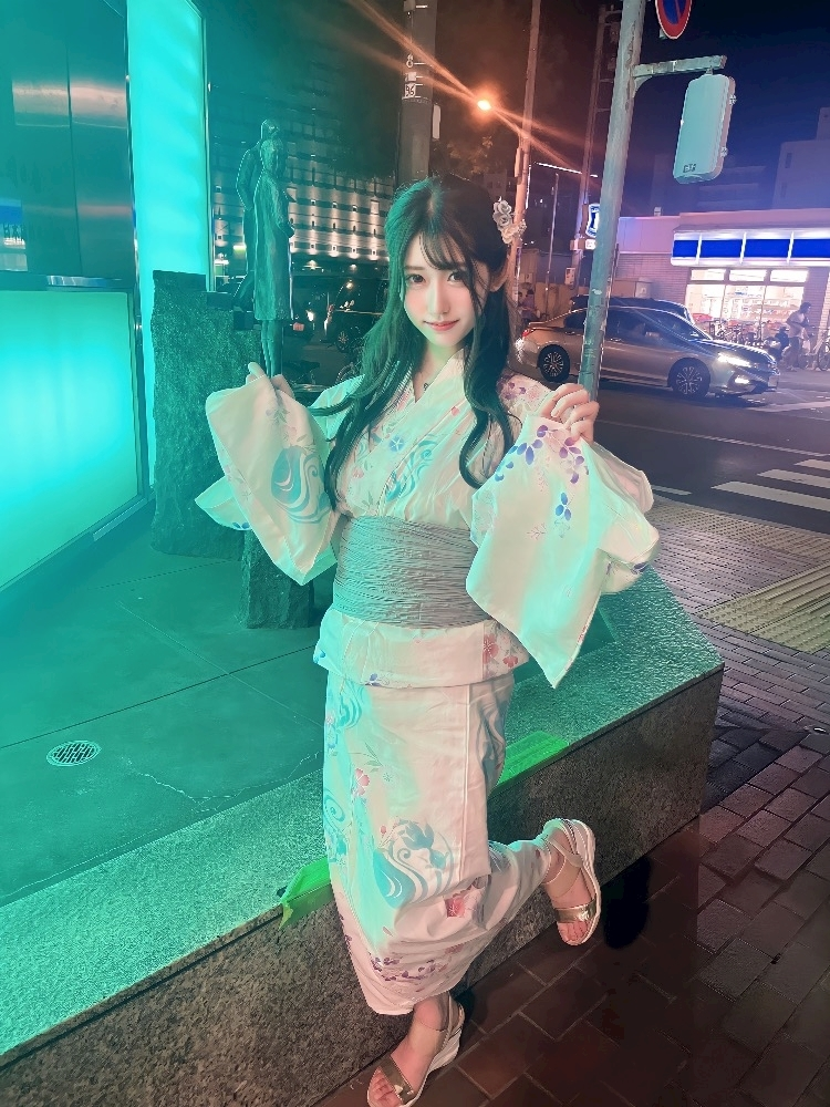 天乃 りさ