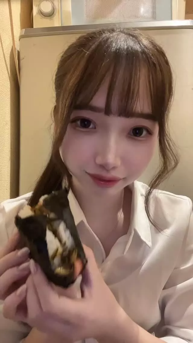 みいな