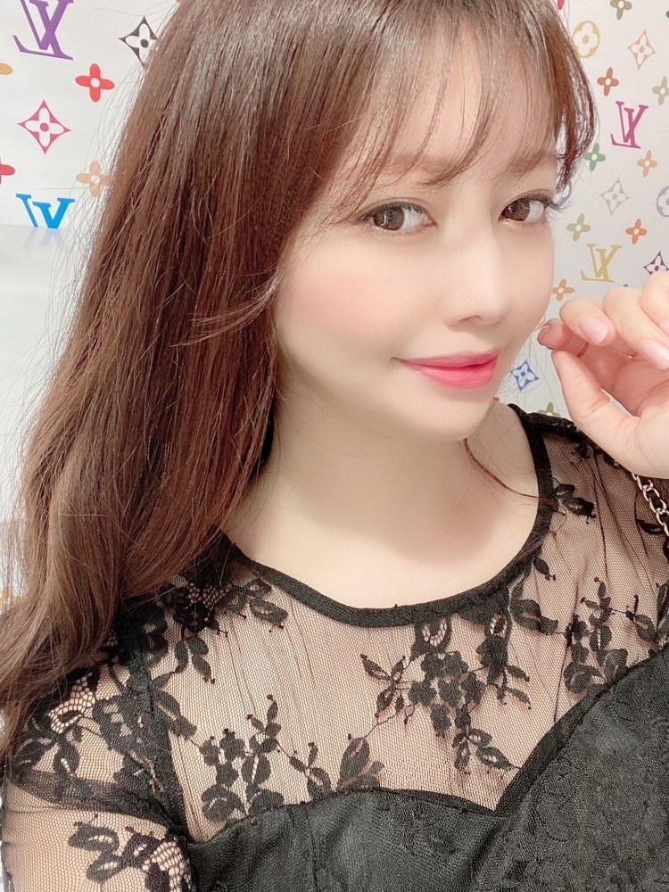 妃 えりな