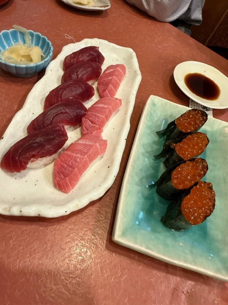 ティラノまな
