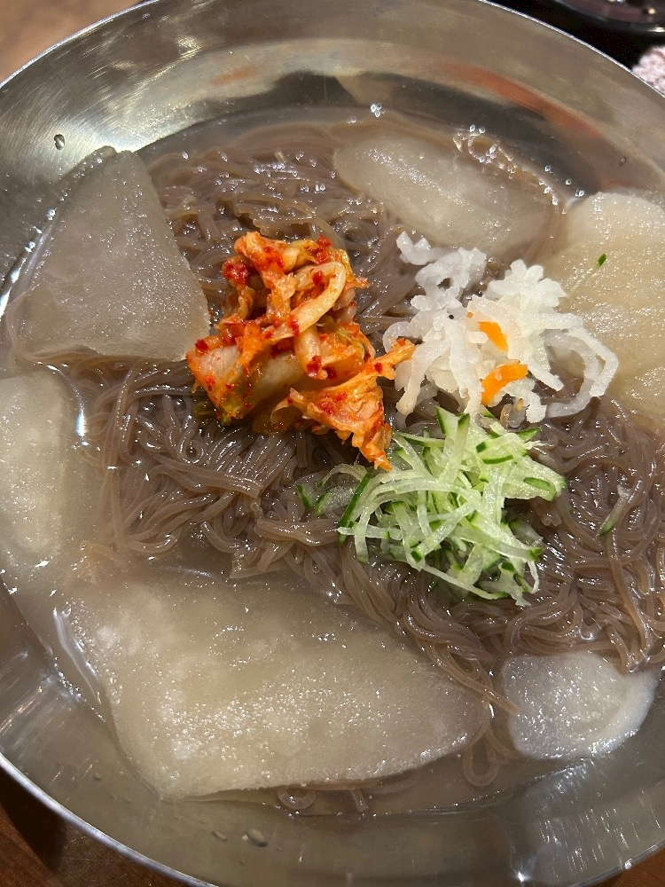 泙野 すず