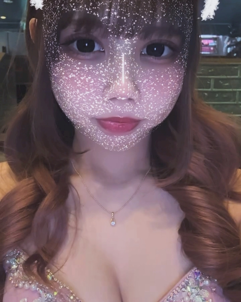 美好 もも