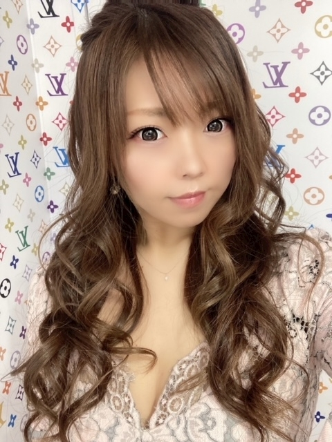 夏樹 あや