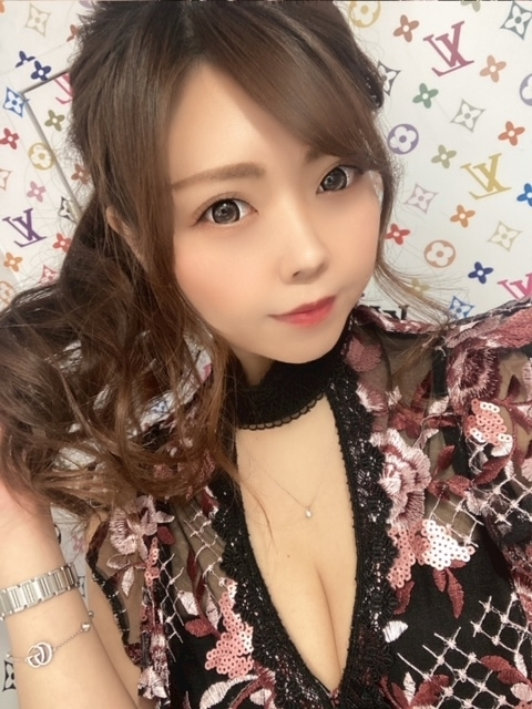 夏樹 あや