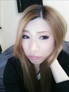 愛羽 仁美