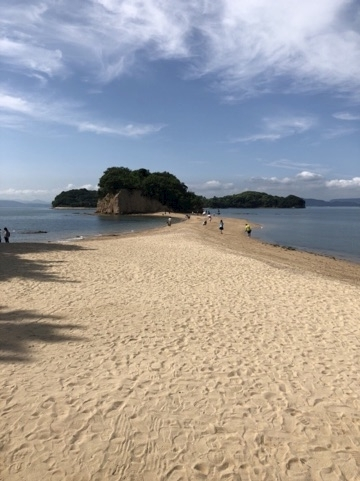 愛羽 仁美