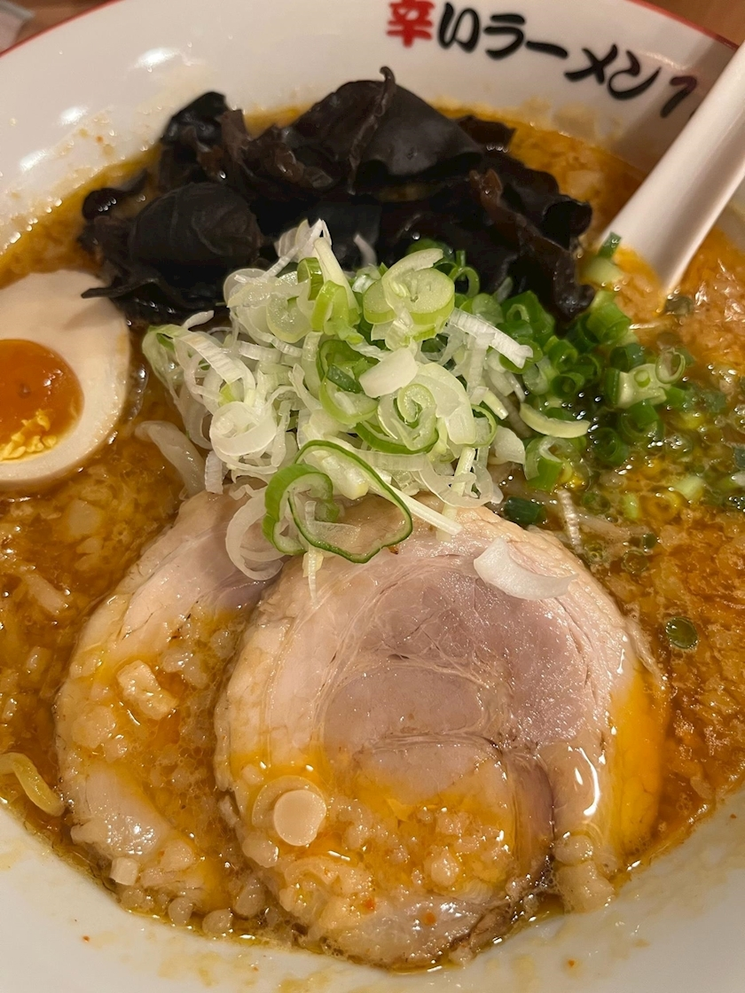 黒輝 りさ