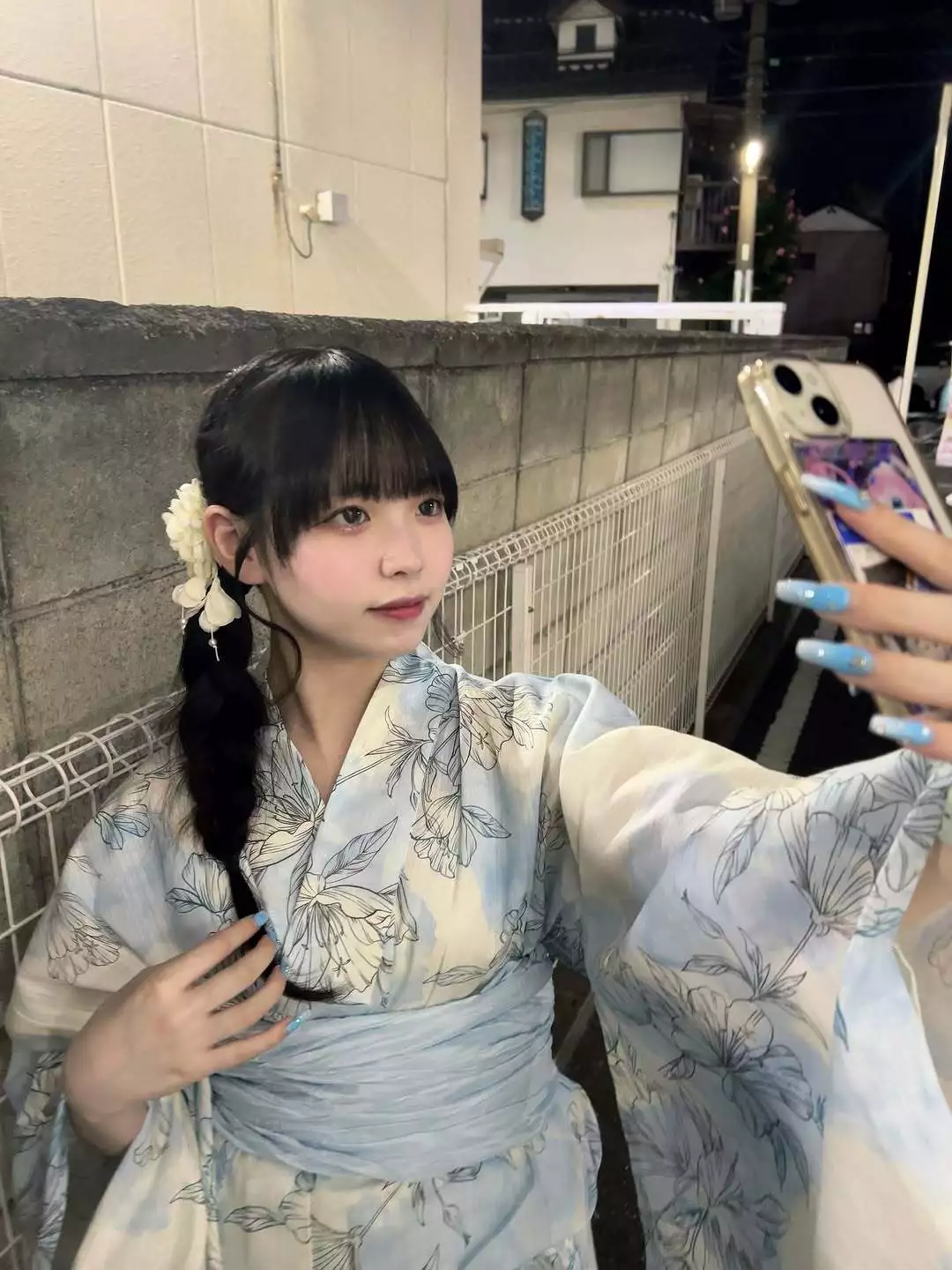 もも