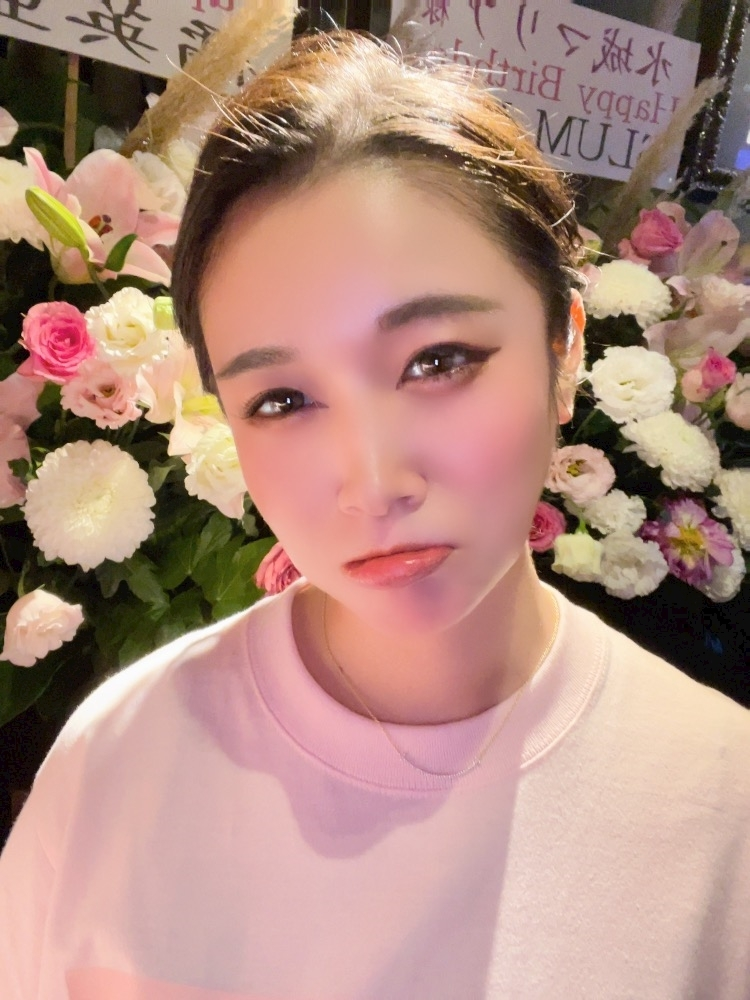 愛羽 仁美