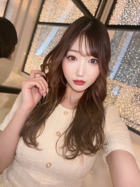 美波 ななみ