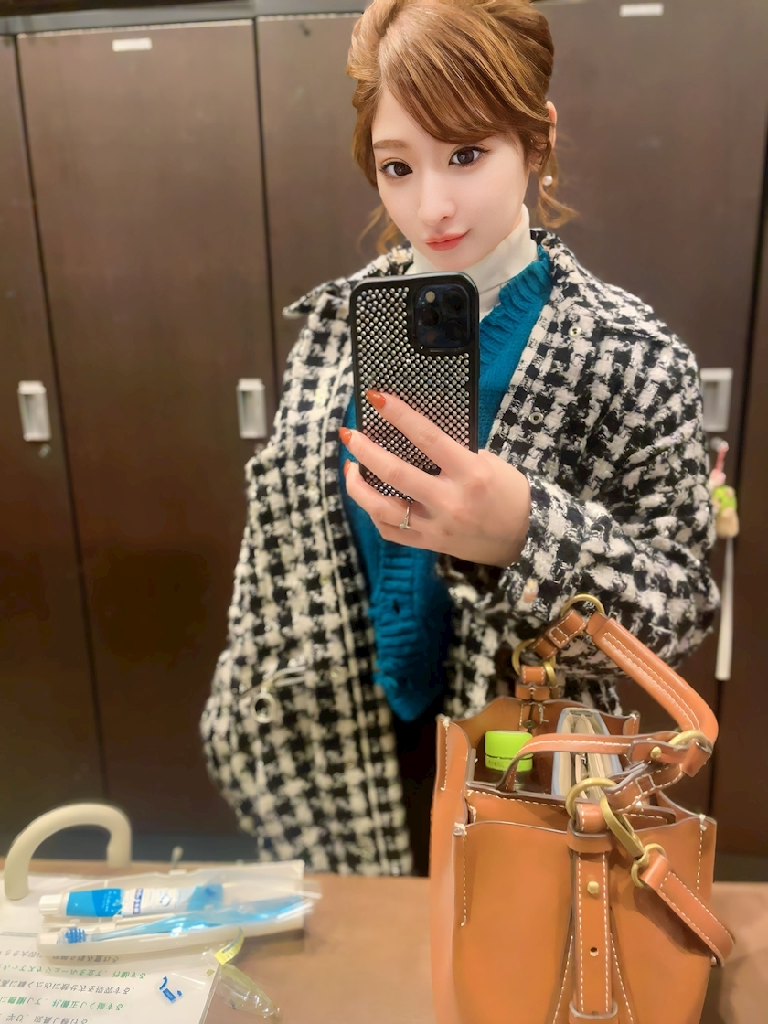 美波 あいか