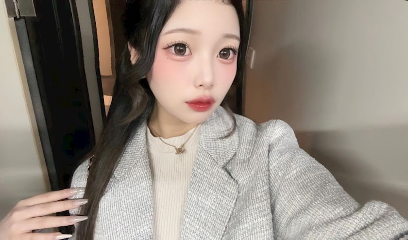 妃翠 まほ