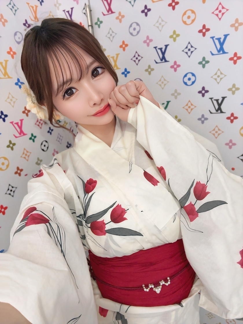 葉月 りほ