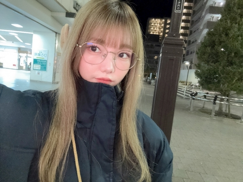 あみな