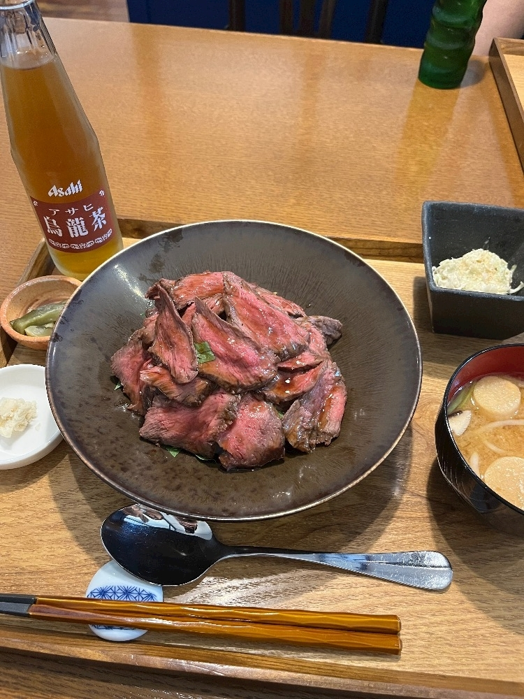 白間 あい