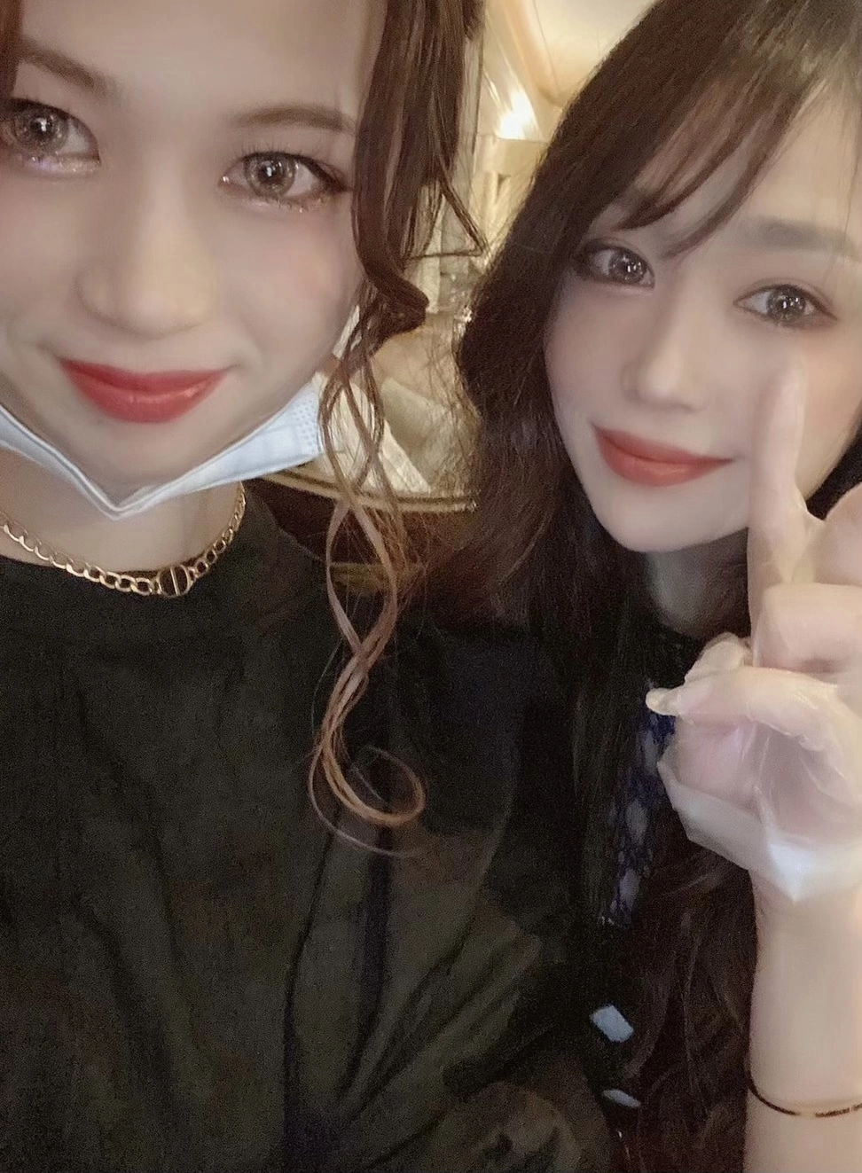 こう