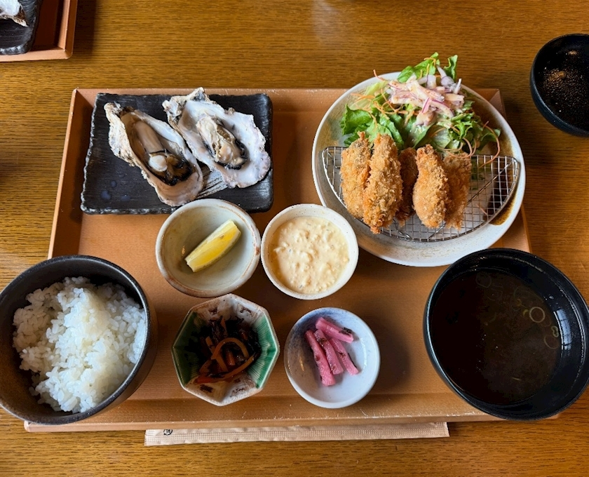 朝倉 しおり