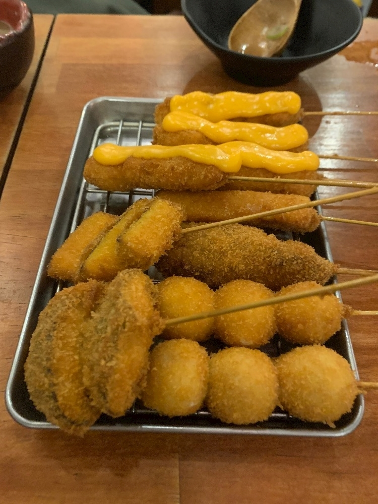 あや